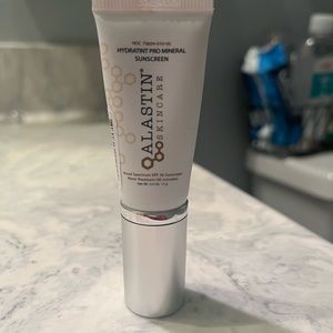 Alastin Hydratint Pro mineral Sunscreen 0.4oz